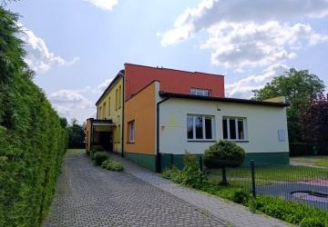 O G Ł O S Z E N I E  O  P R Z E T A R G U na sprzedaż zabudowanej działki nr 4610/342, stanowiącej własność Gminy Suszec,  położonej w Suszcu przy ul. Św. Jana 70